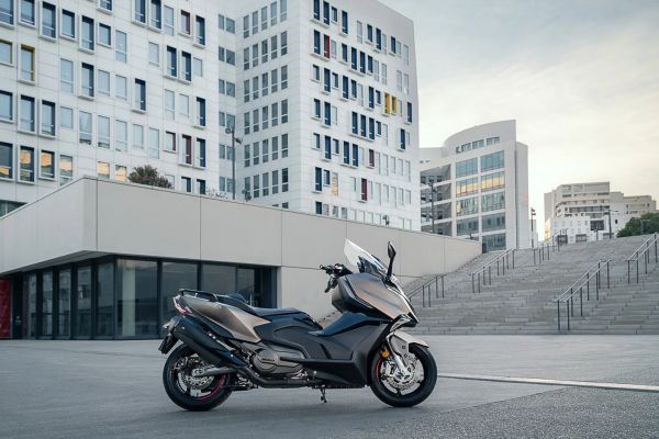 AK 550 Premium › Benzinli Motosiklet | Kymco | Motosiklet