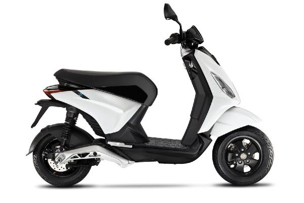 Piaggio 1 Active › Elektrikli Motosiklet | Piaggio | Motosiklet